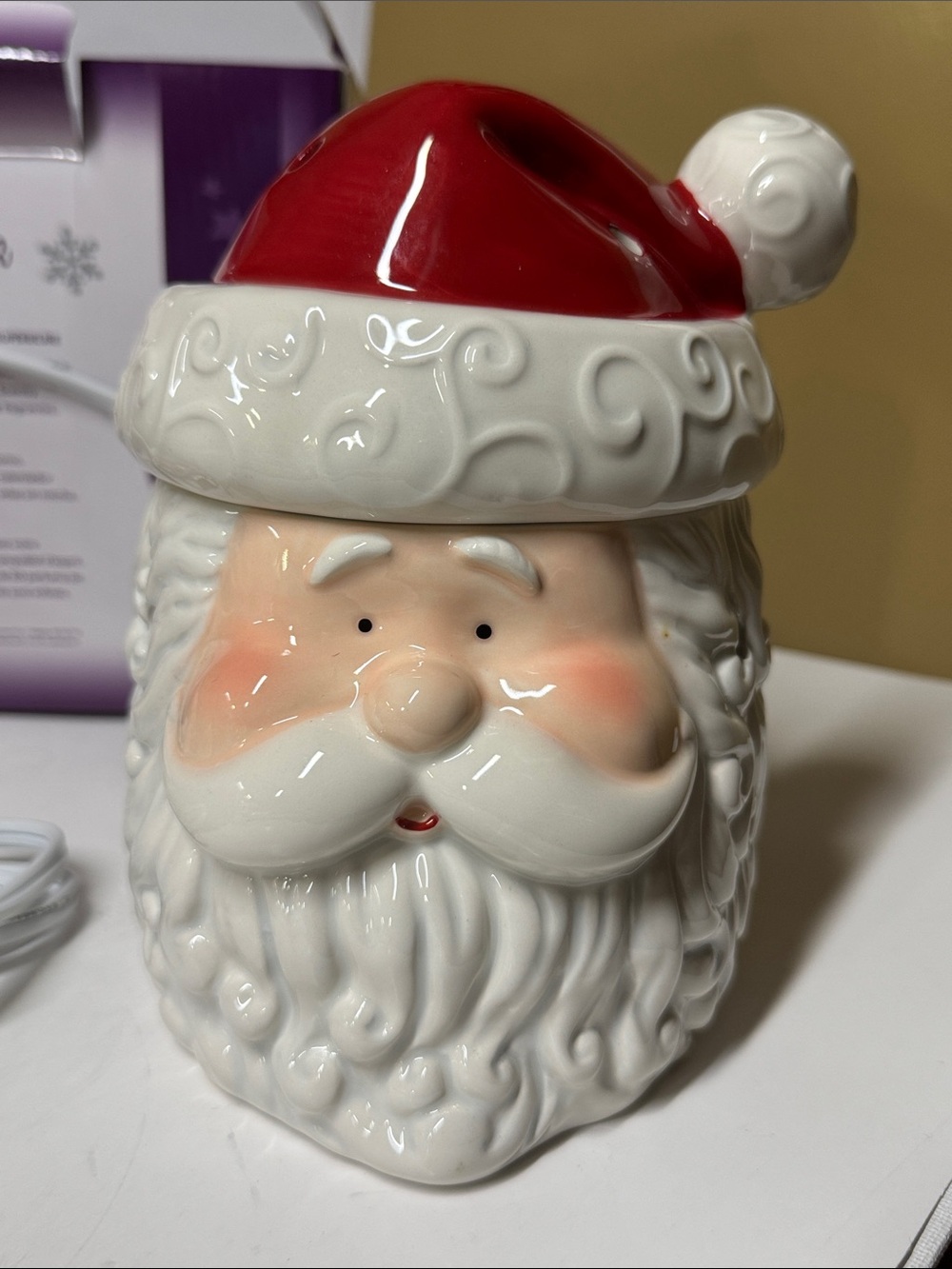 Scentsy Saint Nick Ceramic Warmer Full Premium Size Holiday Collection in box